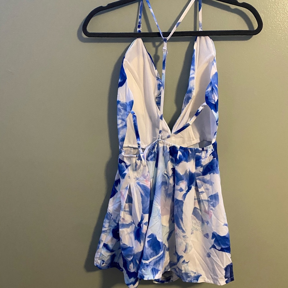 Romper - Picture 2 of 5